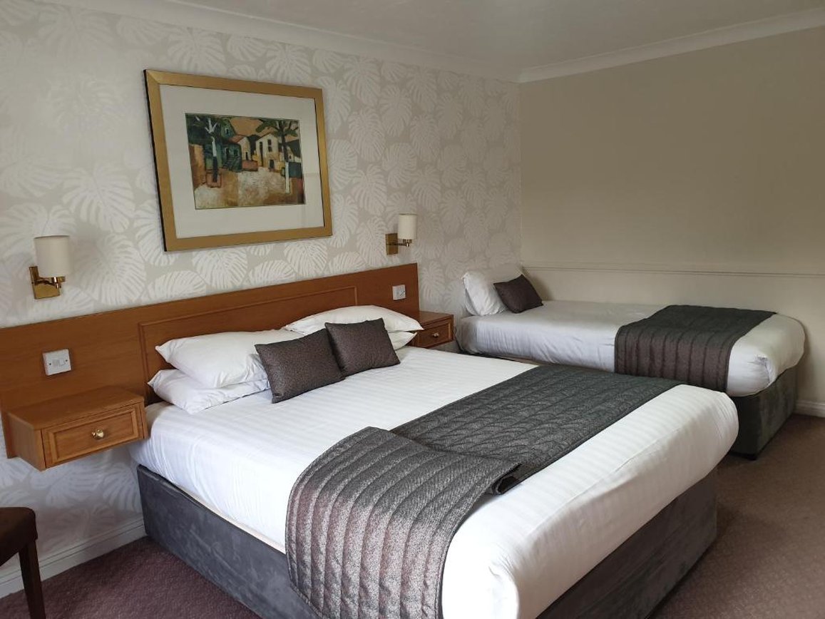 Alton House Hotel 3/6