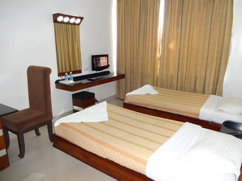 Lotus A Pondy Hotel 17/29