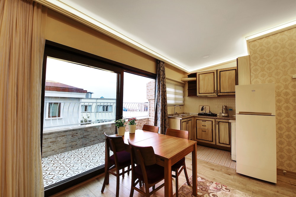 KATELYA HOTEL 60/78