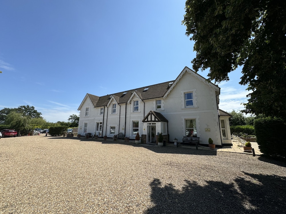 Hookwood Lodge 34/42