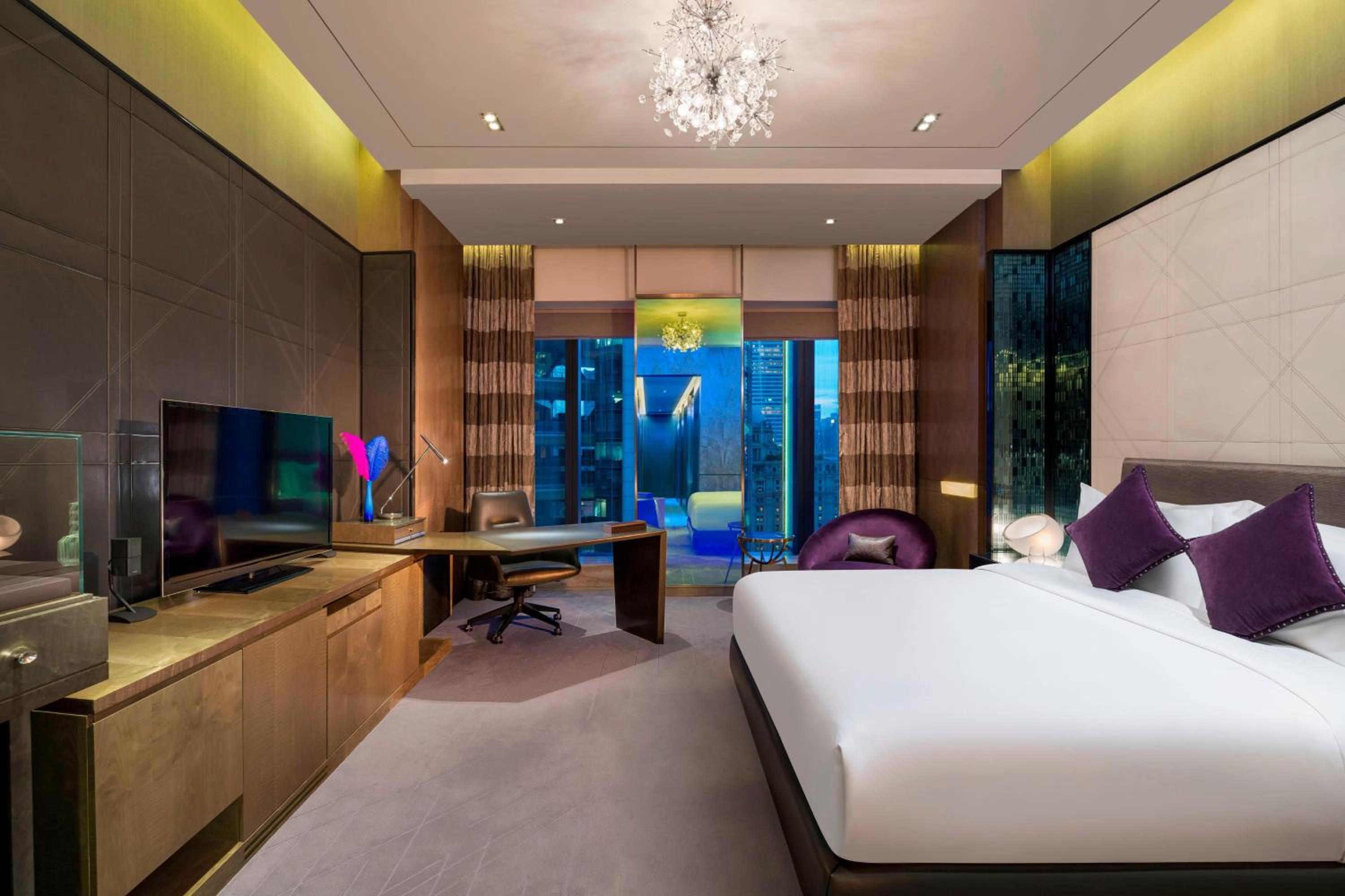 Jewel, Design, King Bed