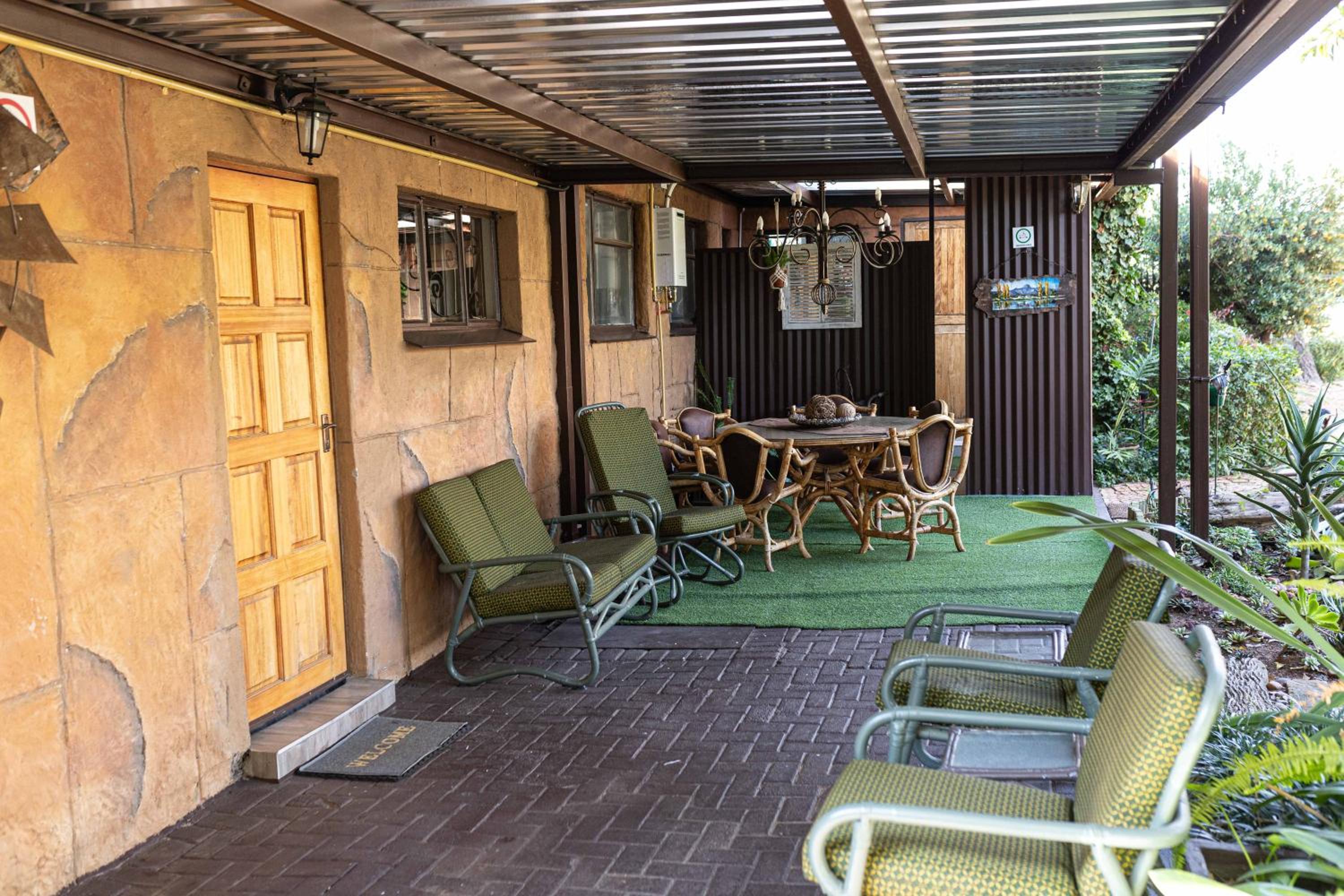 Rustic Forest Guest House 9/14