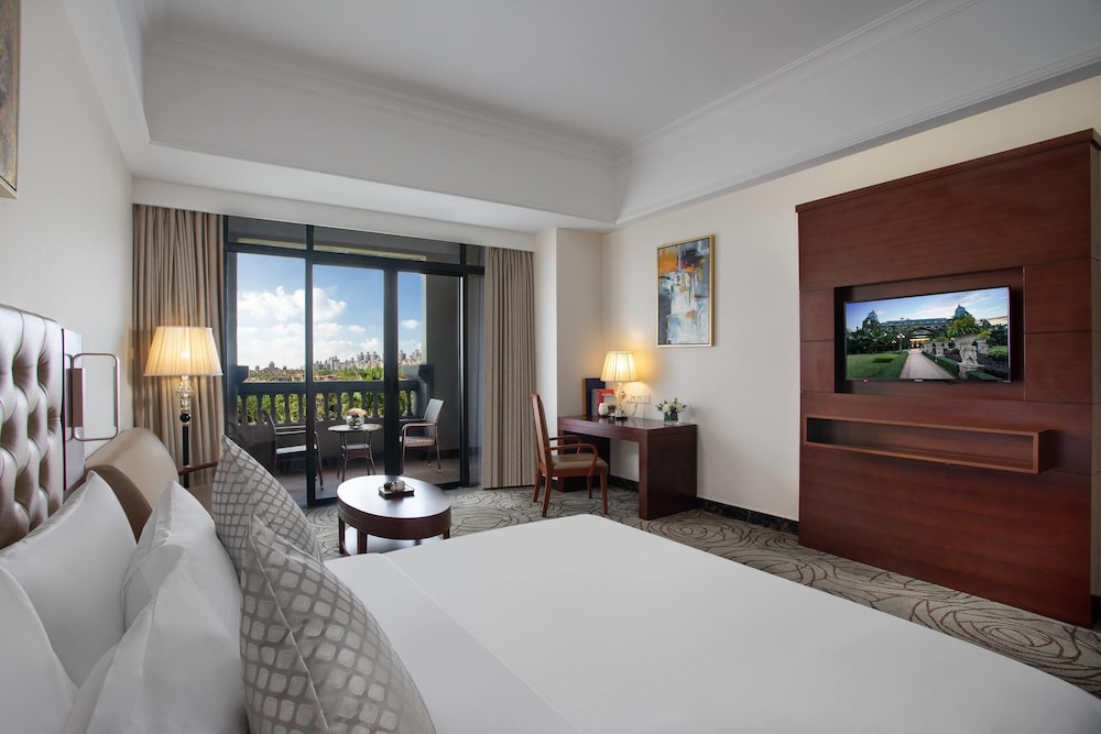 Wyndham Garden Haikou South 8/23
