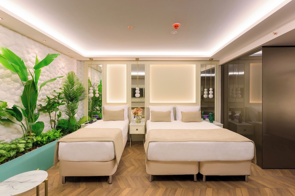 Great Fortune Concept Hotel 26/30