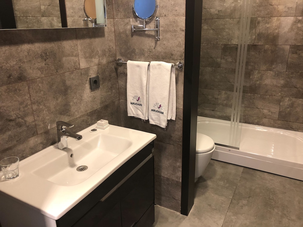 KALEVERA HOTEL 25/25