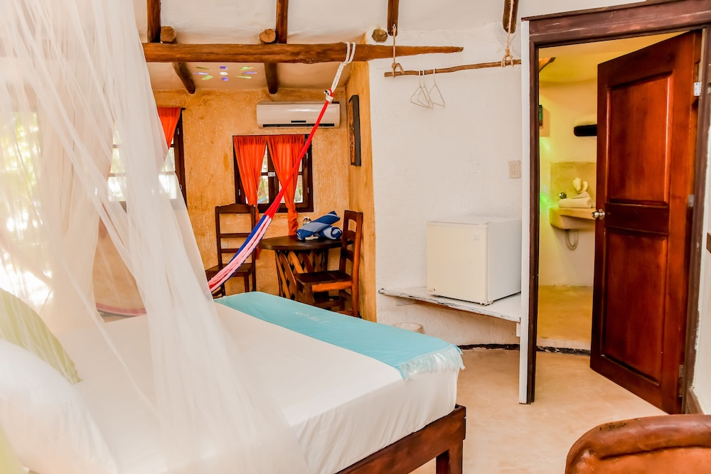 Hotel Zomay Holbox 79/91