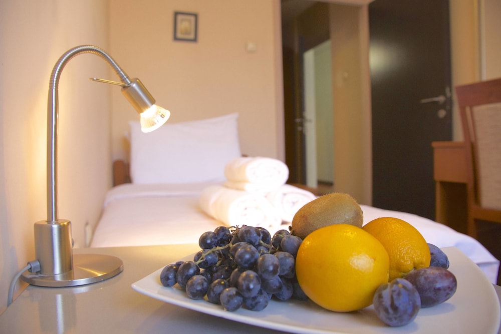 Hotel Srbija 30/50