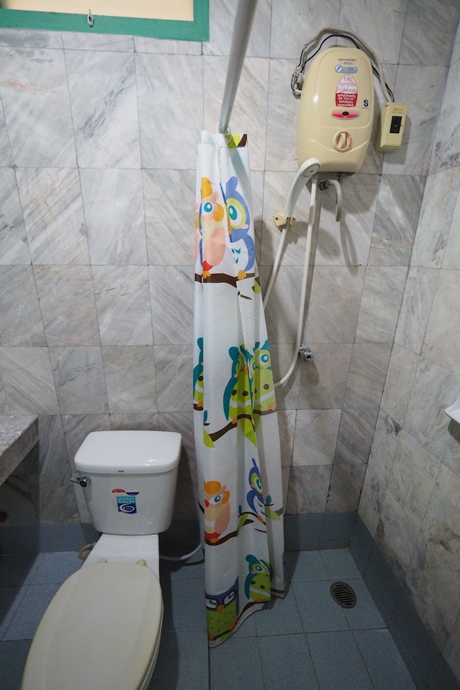 Luxury Hotel 32/33