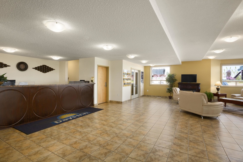 Days Inn By Wyndham Bonnyville 8/52