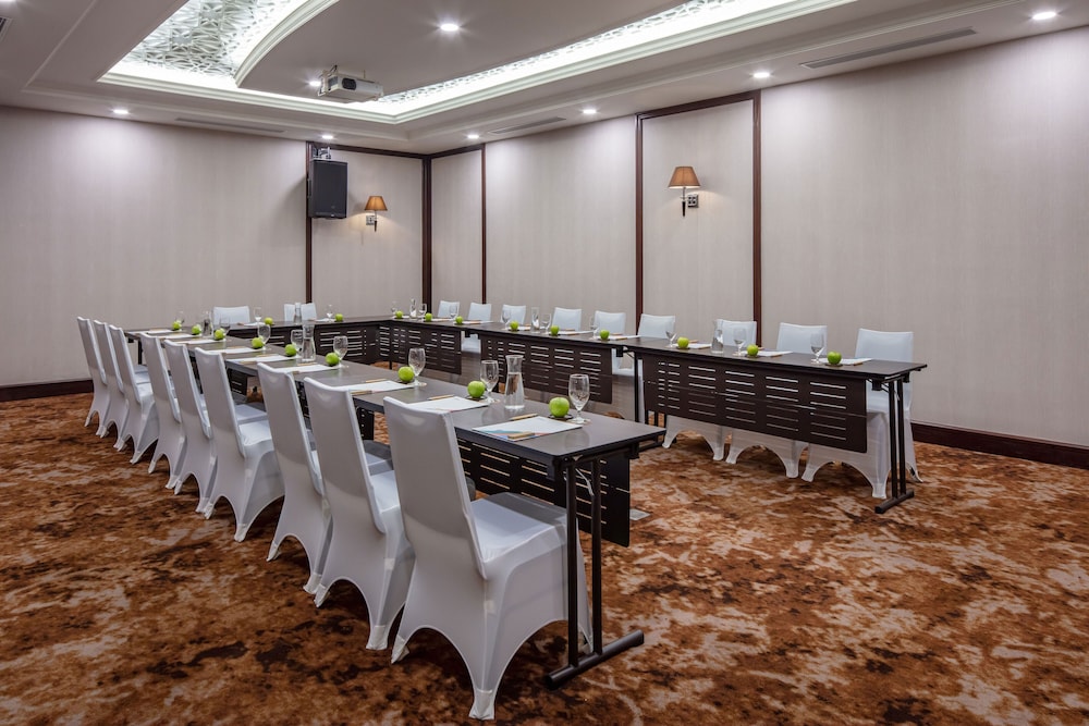 Melia Vinpearl Da Nang Riverfront 74/81