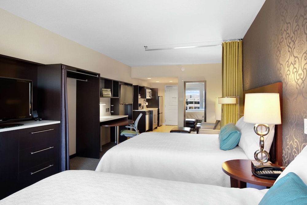 Studio, Suite, 2 Queen Beds, Sofa