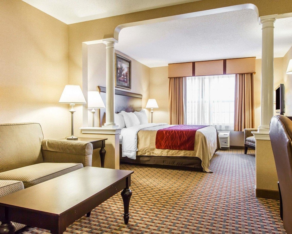 Comfort Inn and Suites Scarborough - Portland 27/55