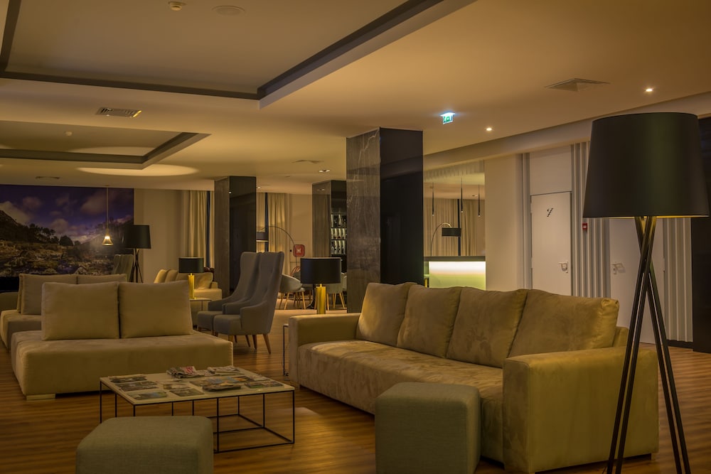 Hotel Covilha Dona Maria Affiliated By Melia 46/62
