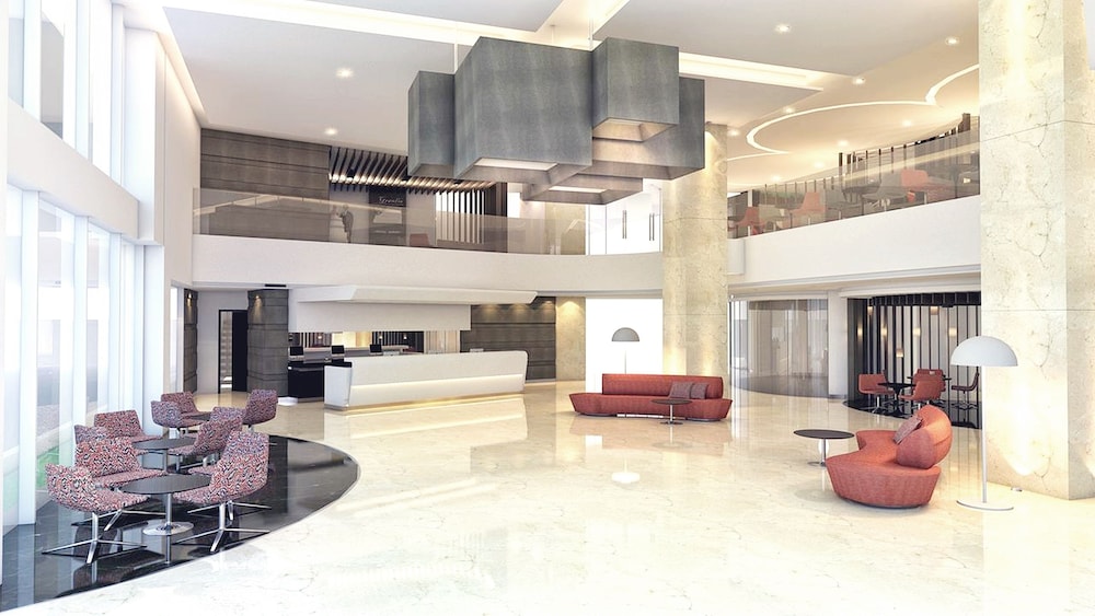 Grandia Hotel 10/66