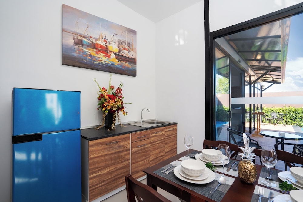 Thames Tara Private Pool Villa Rawai Phuket 39/48