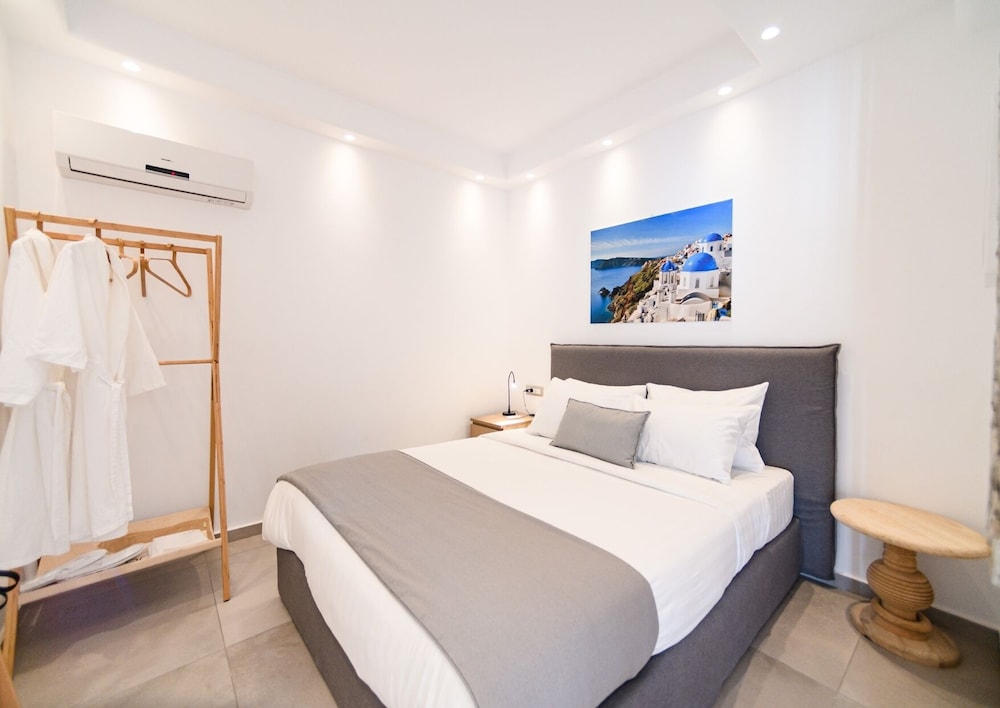 3 BEDROOMS, PHOS, VILLA, 3 QUEEN BEDS, POOL VIEW, PRIVATE POOL