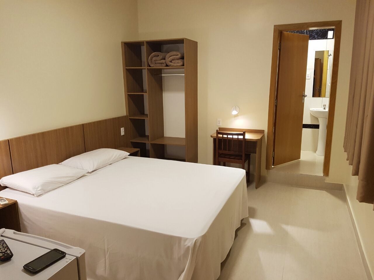 Standard, Single, Queen Bed