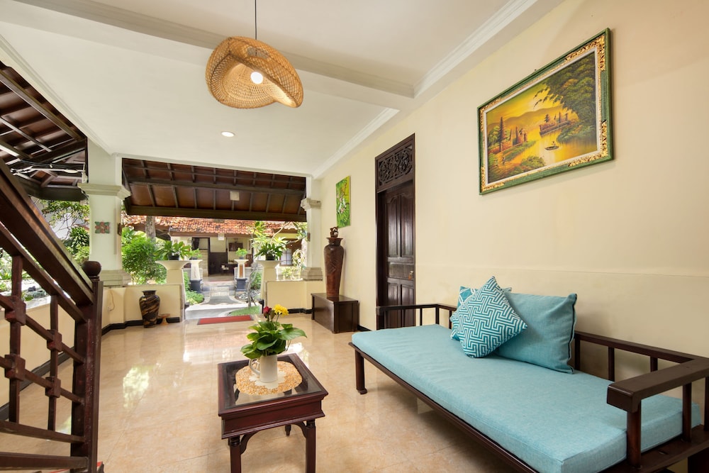Royal Hotel and Villa Bali 25/48