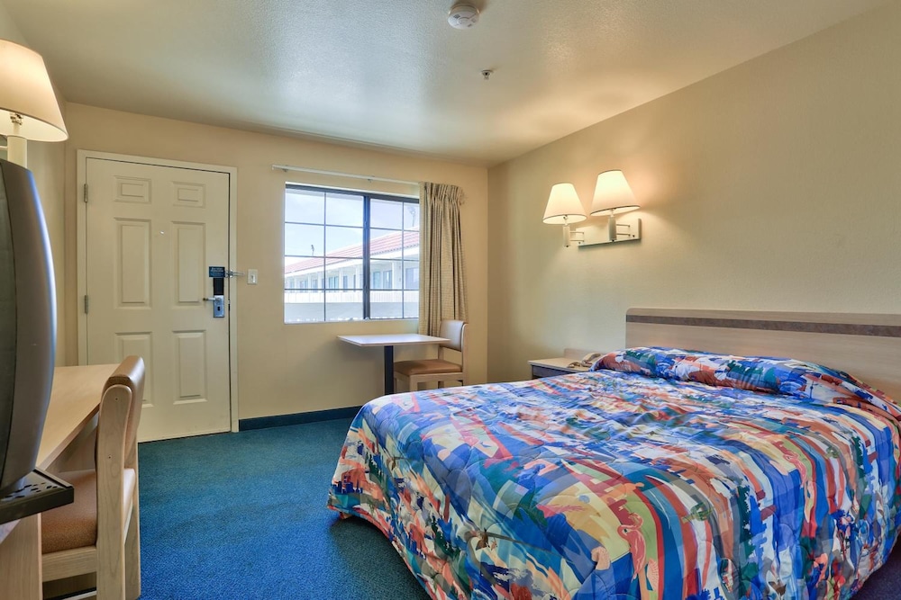 Motel6 Kingman, AZ - Route 66 East 34/63
