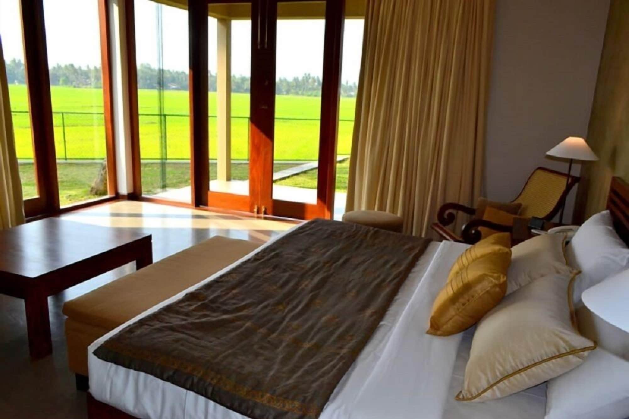 SUPERIOR, DOUBLE BED, GARDEN VIEW, GARDEN AREA