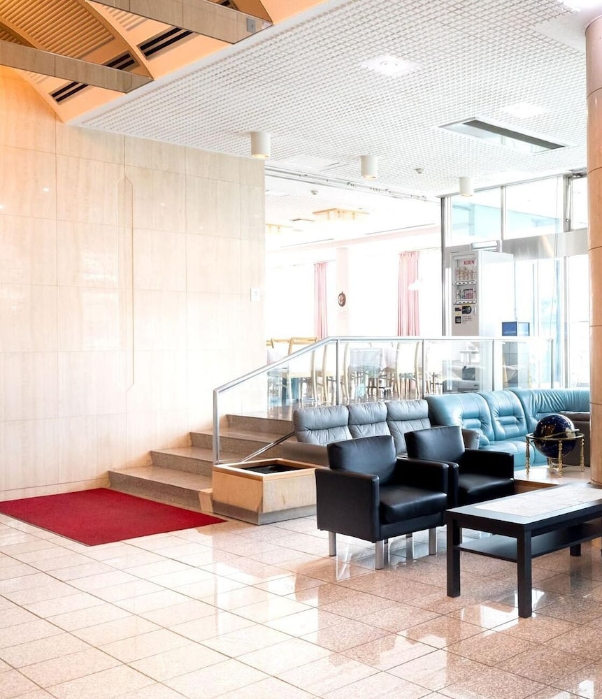 Hotel Yutaka Wing 18/19