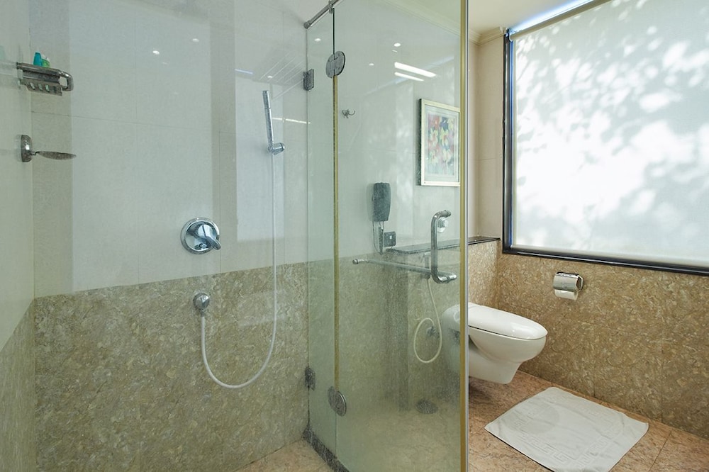 Royalton Hyderabad 9/48