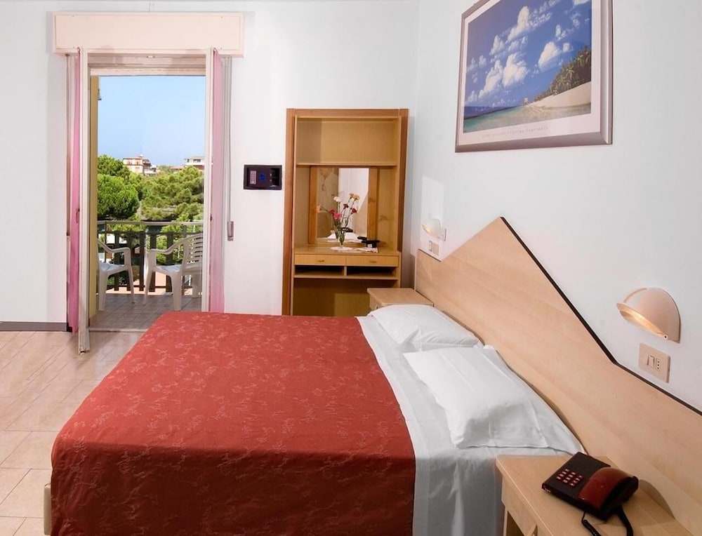 Hotel Levante 18/45
