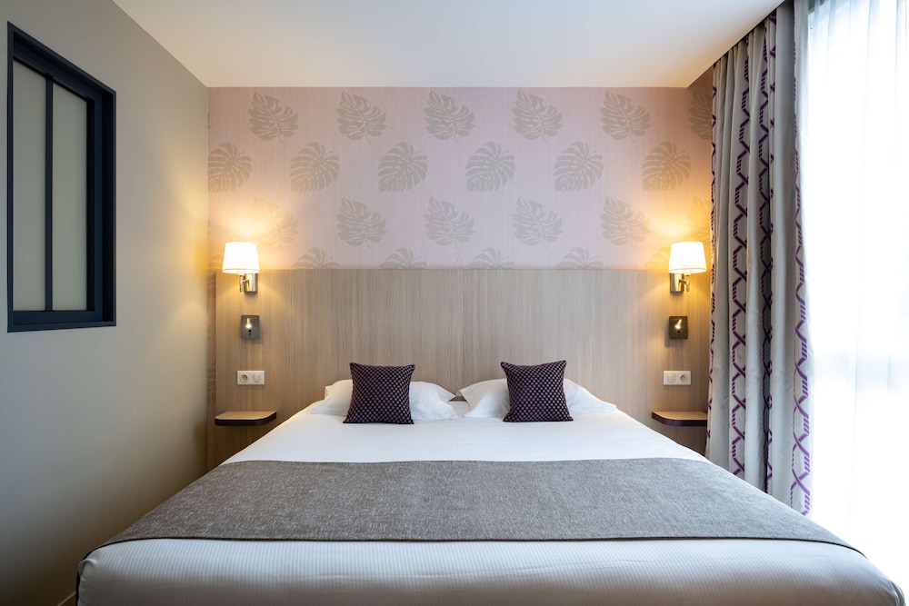 KYRIAD PRESTIGE SAINT MALO 6/64