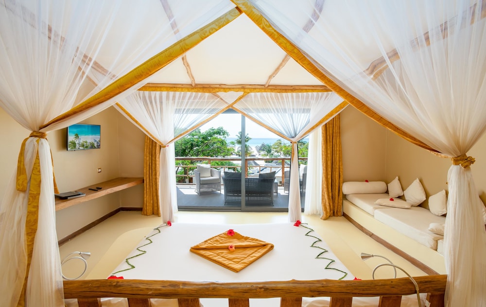 Gold Zanzibar Beach House and Spa 12/50
