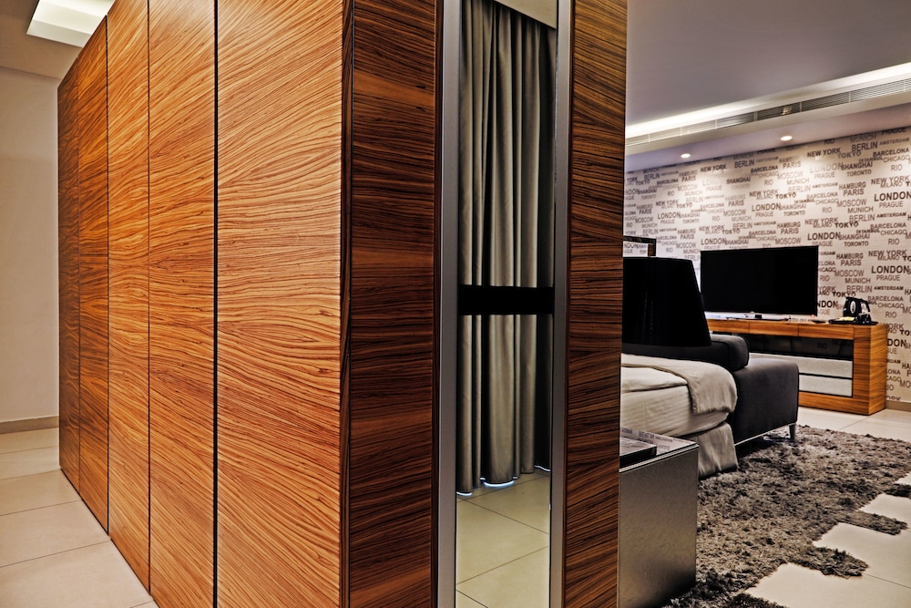 Warwick Stone 55 Hotel Beirut 21/41