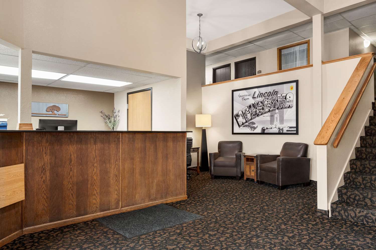 Super 8 by Wyndham Lincoln North 1/32