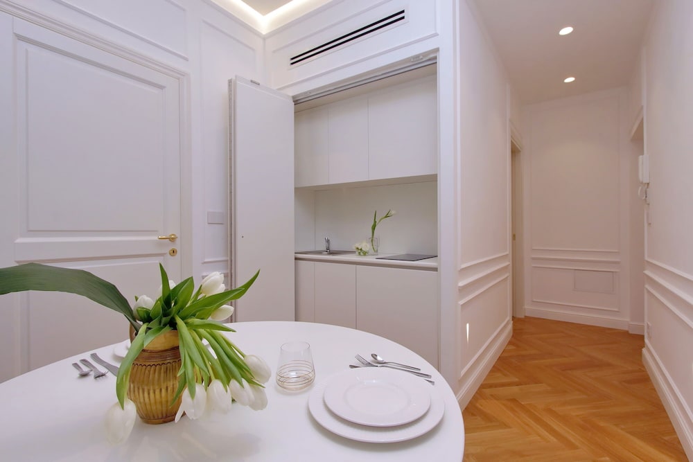 Domna Luxury Suites 14/23