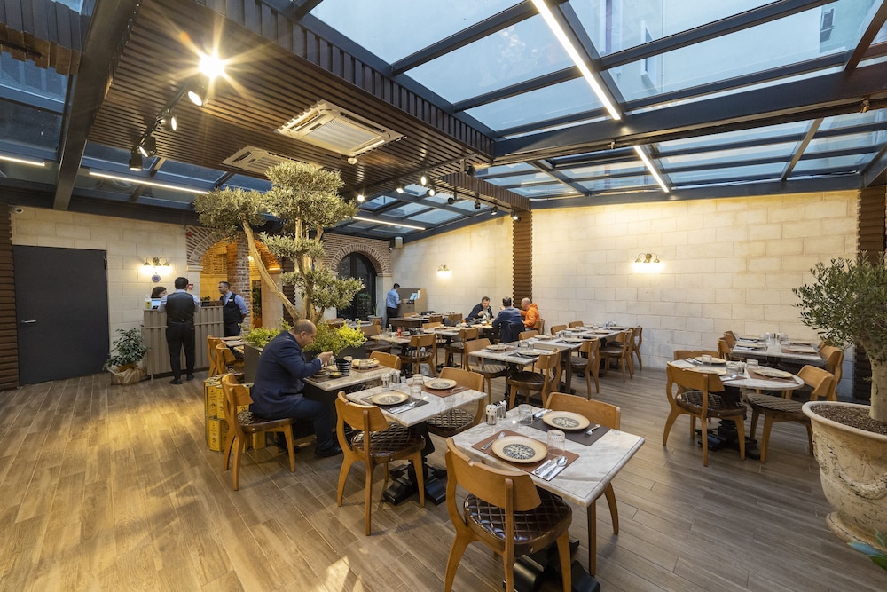 Brako Hotel 31/43