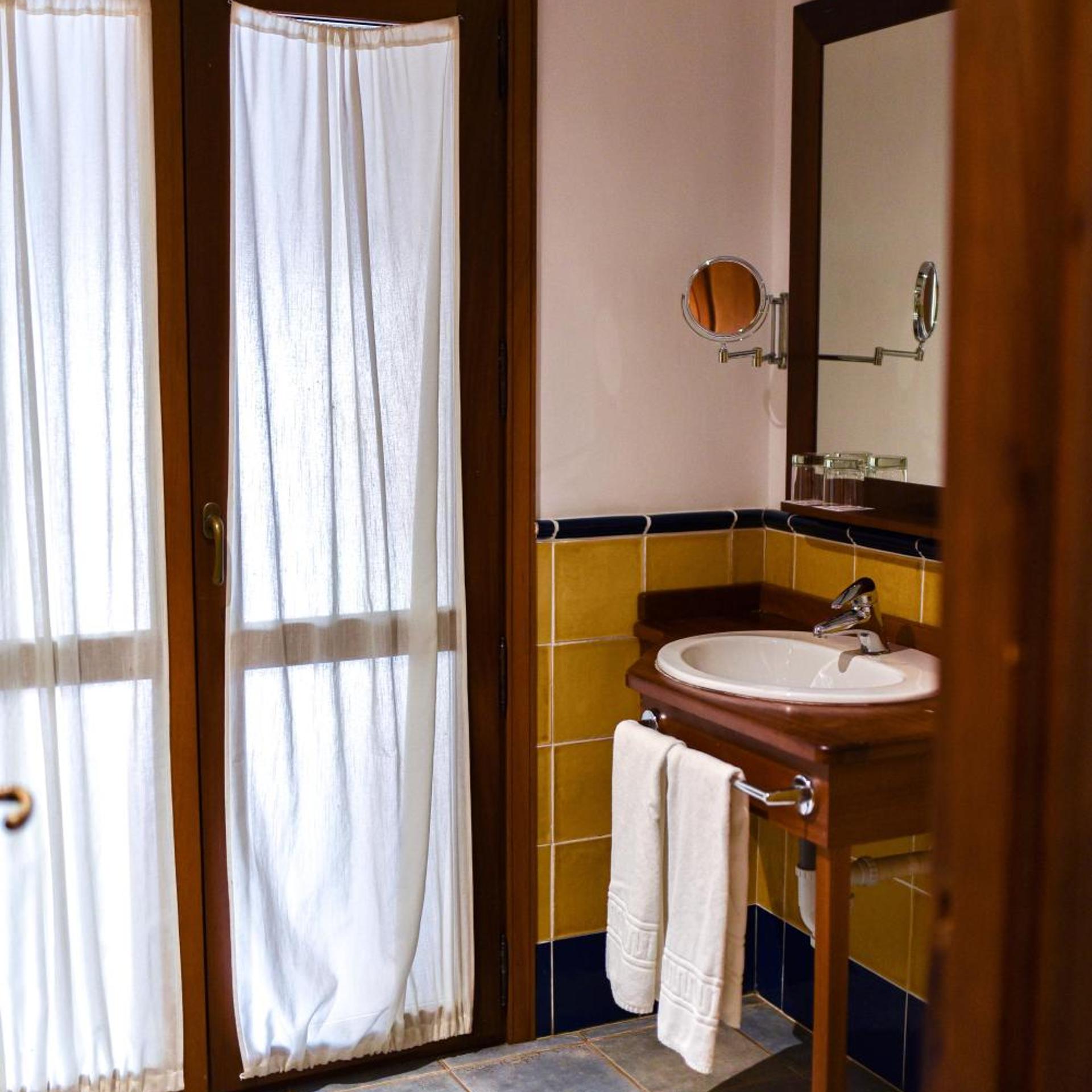 Quadruple Room (2+2)، The Place Bodega Real 9/10