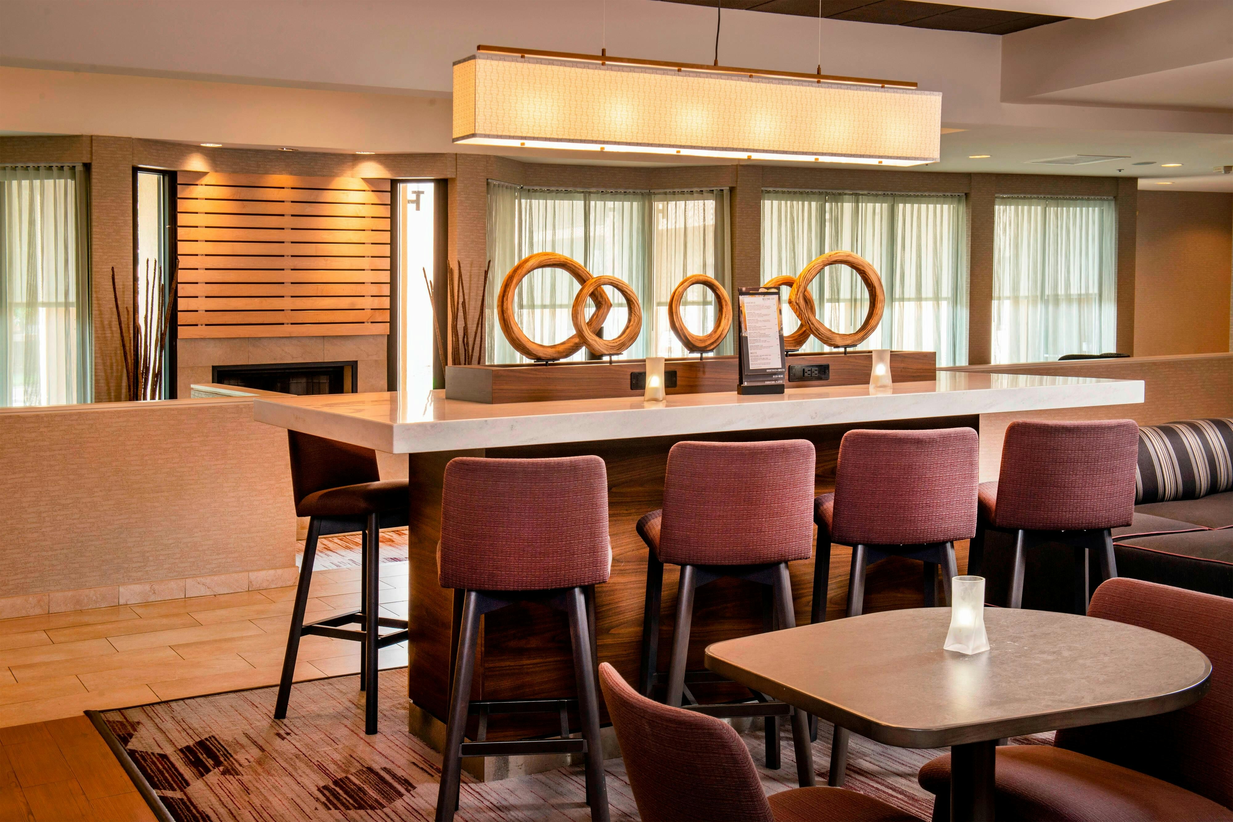 Courtyard By Marriott Rockville 14/25