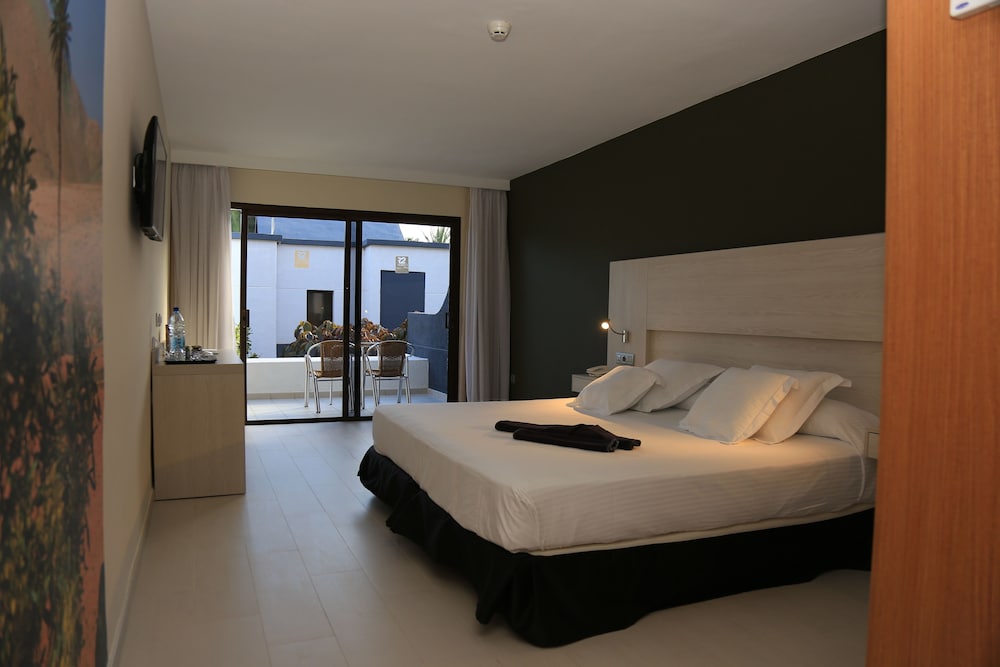 R2 Romantic Fantasia Dreams And Suites Hotel Adults Only 14/64