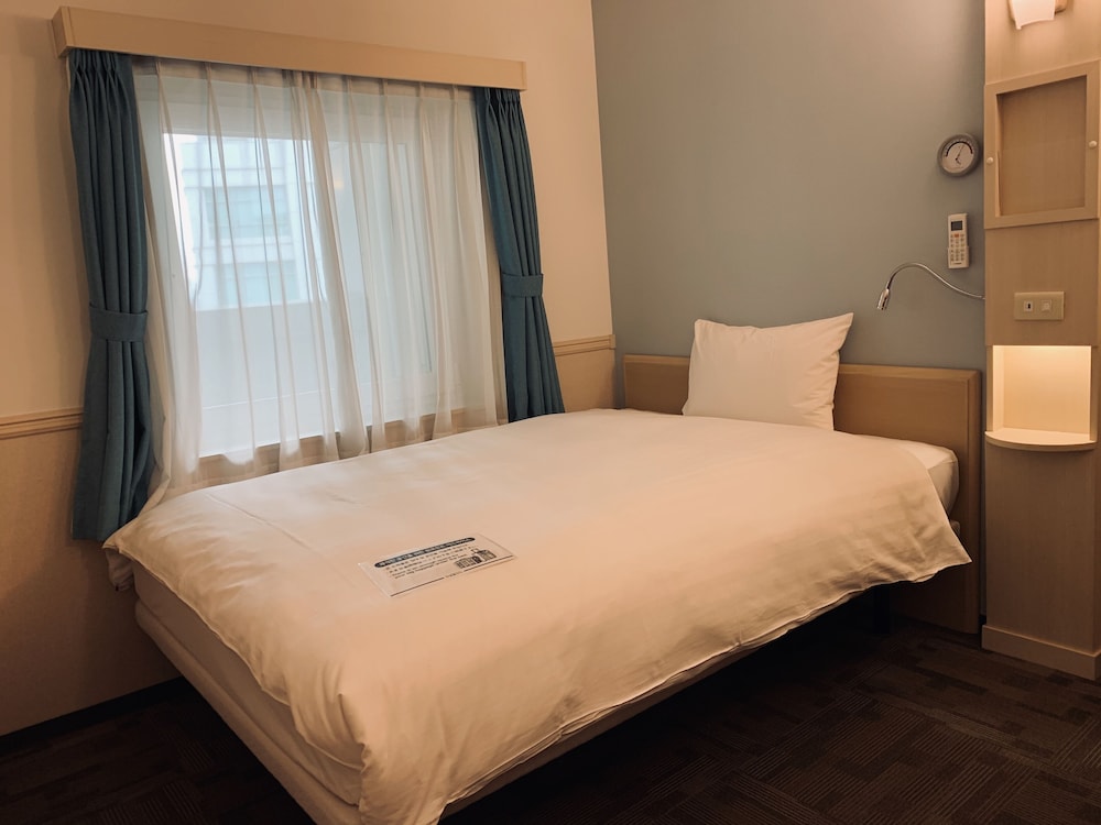 ROOM, SINGLE, DOUBLE BED