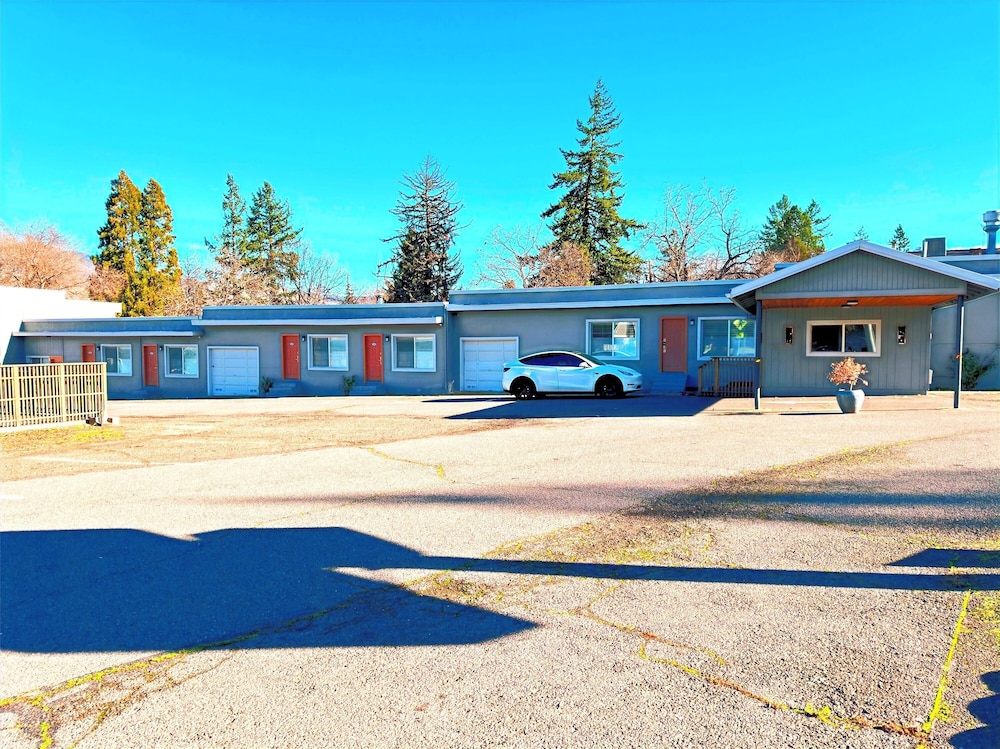 Ashland Motel 44/46