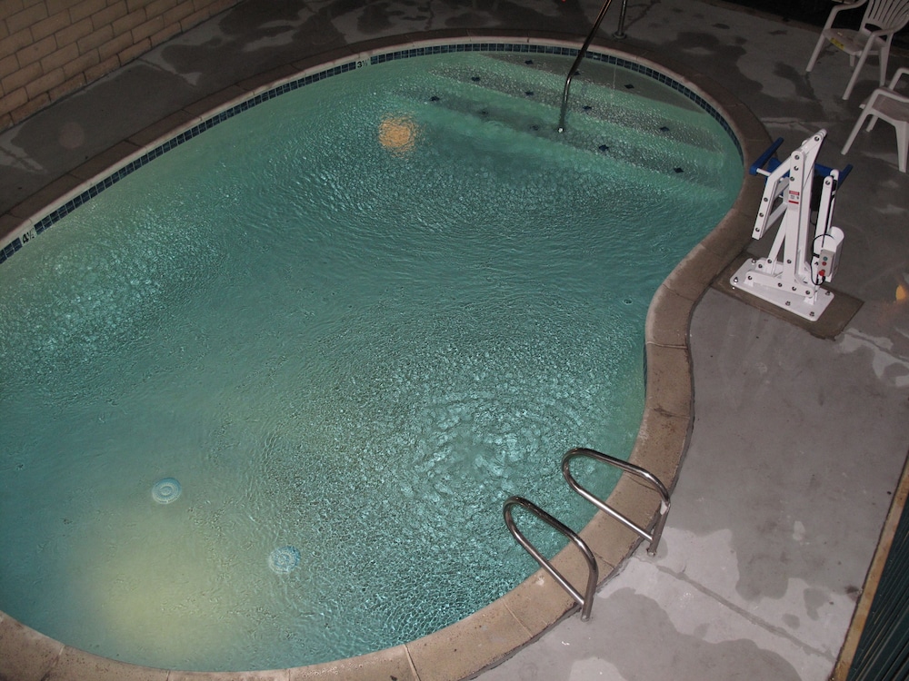 Anaheim National Inn 52/72
