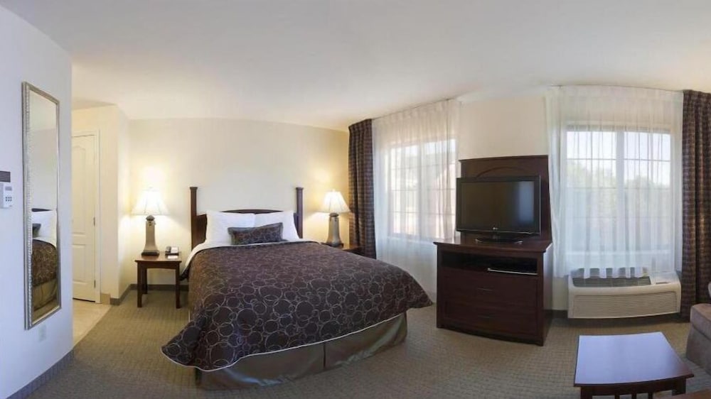 Staybridge Suites Indianapolis Carmel 14/44