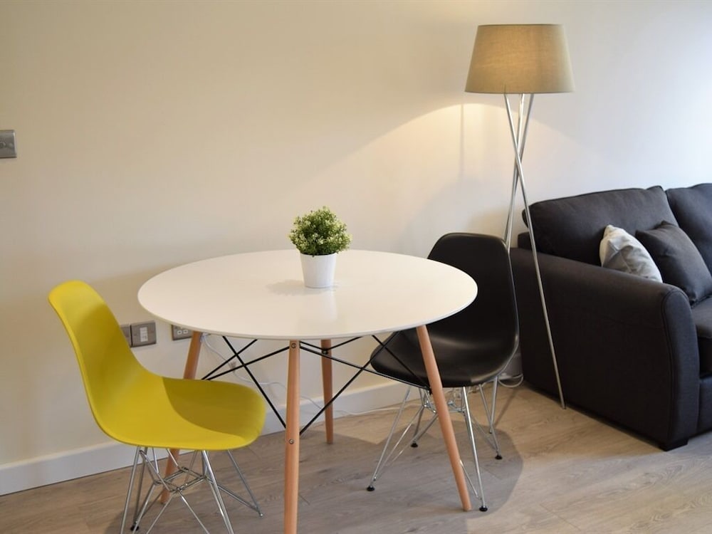Morland House 21/50