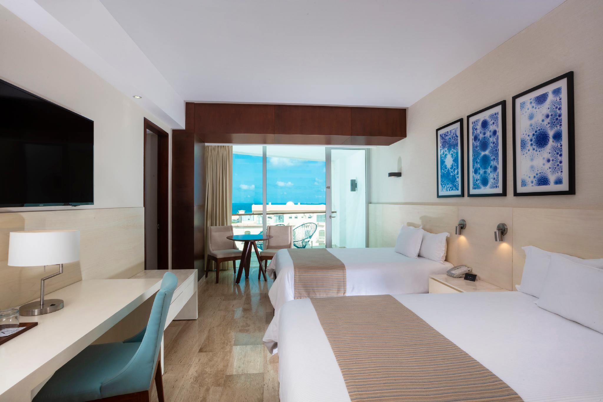 ADROH Altitude Suite Double