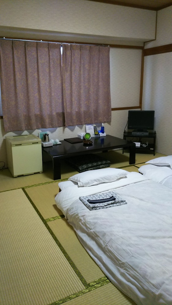 New Central Hotel Katsuta 20/70