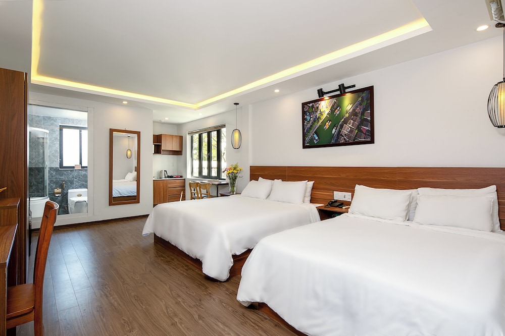 1 BEDROOM, FAMILY, GARDEN VIEW