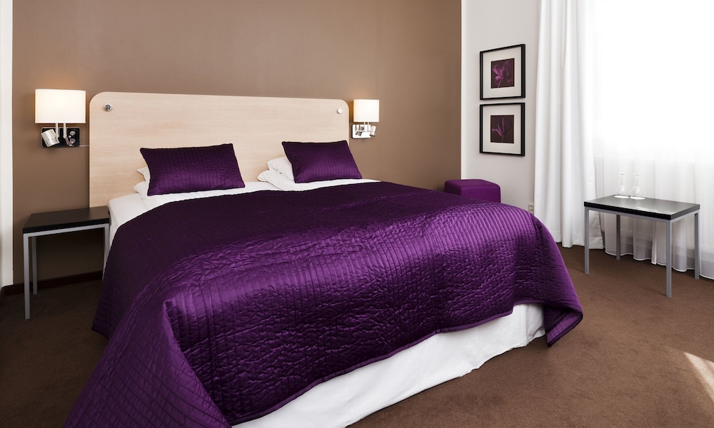 Hotell Charlottenberg 12/55