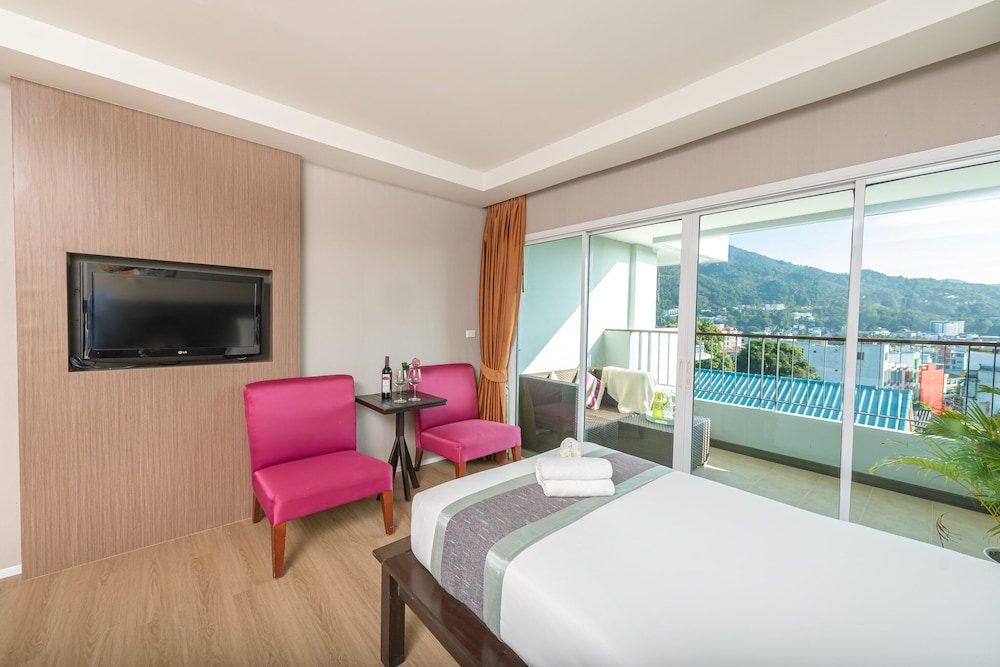 Casa Del M Resort 33/77