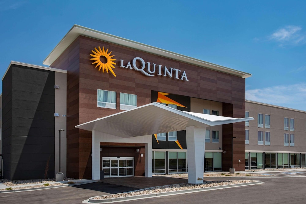 La Quinta Inn & Suites By Wyndham Limon 1/43