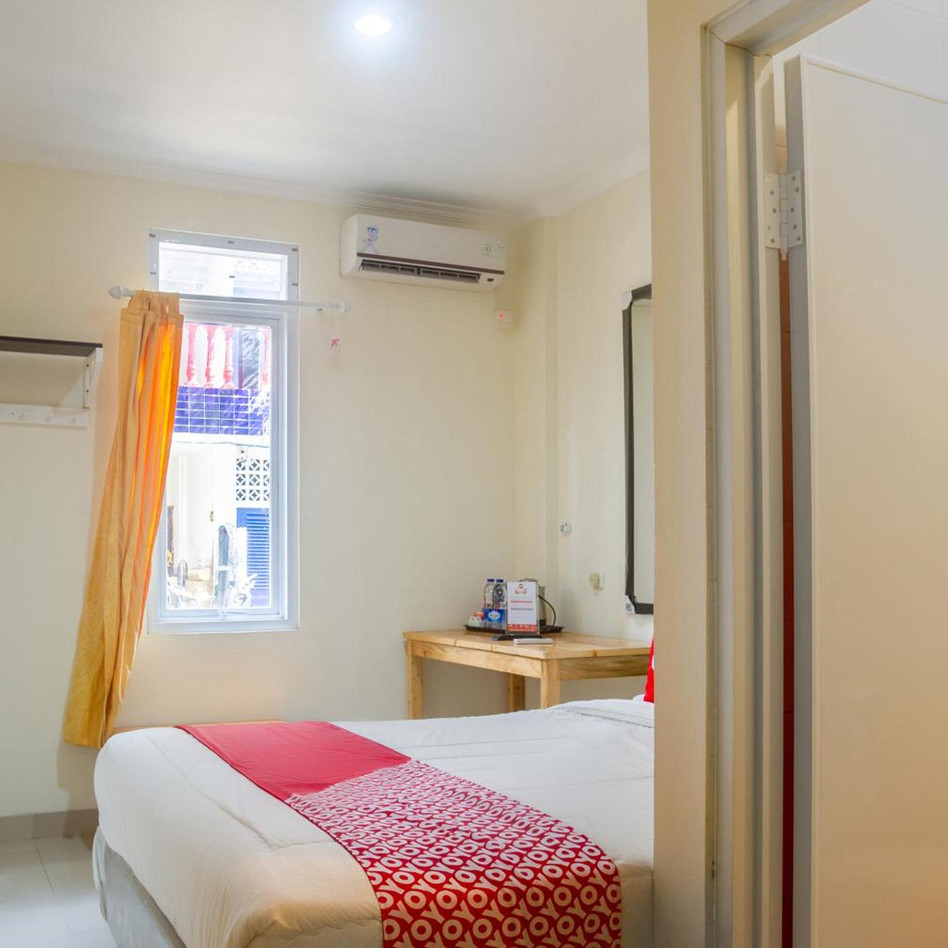 Hotel O Jakarta near One Belpark Mall formerly Wisma Minongga 13/23