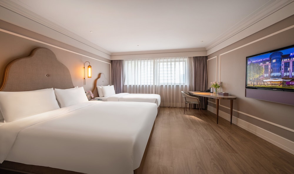 Mercure Chengdu Chunxi 26/65