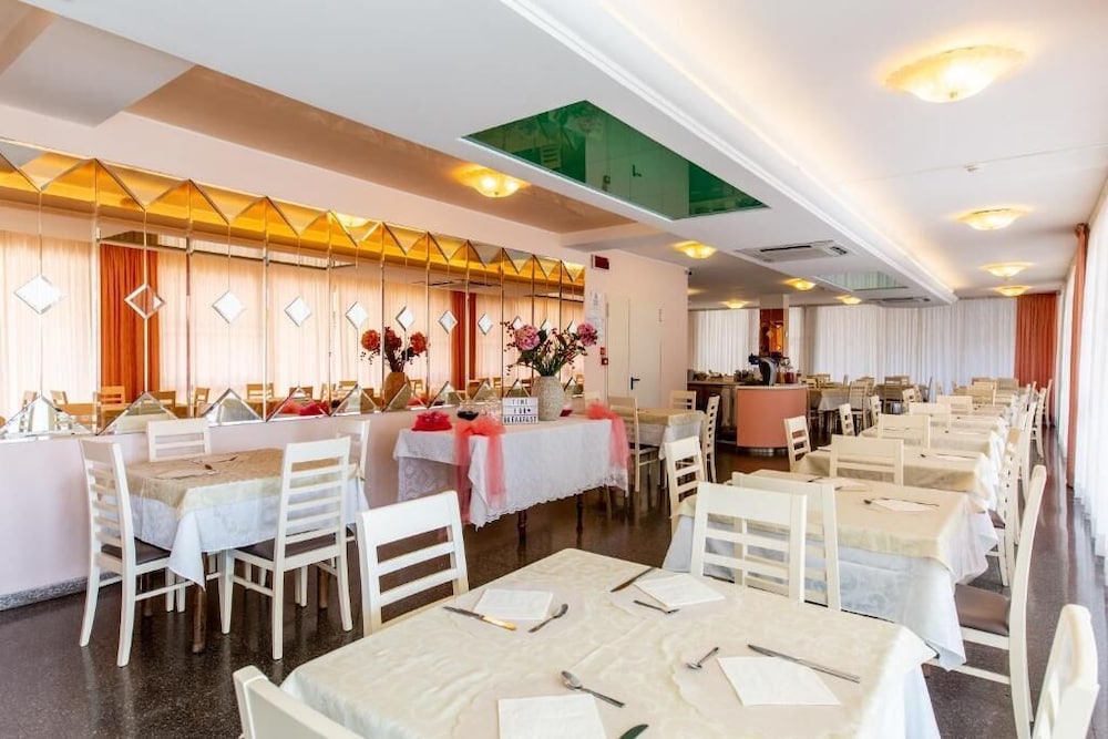 Hotel Raffaello 30/50